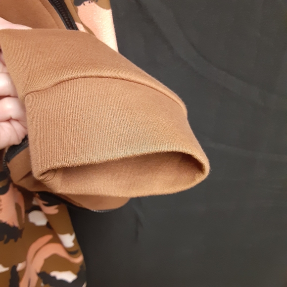 ADIDAS ALLOVER PRINT DESERT CAMOFLAGE HOODIE GQ2911 PULLOVER MENS XXL/2XL  EUC - Picture 12 of 16